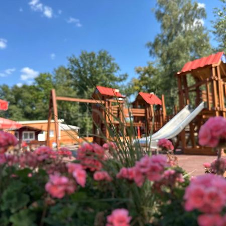 Ferien-& Erlebnispark Ploetzky Schönebeck Extérieur photo