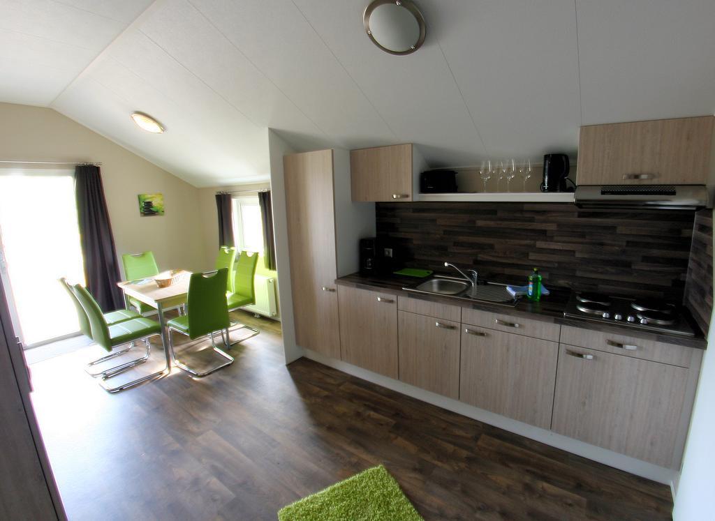 Ferien-& Erlebnispark Ploetzky Schönebeck Extérieur photo